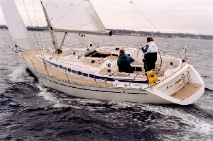 Bavaria 430 Segeln Chartern Yachtcharter Ostsee Skippertraining Mitsegeln